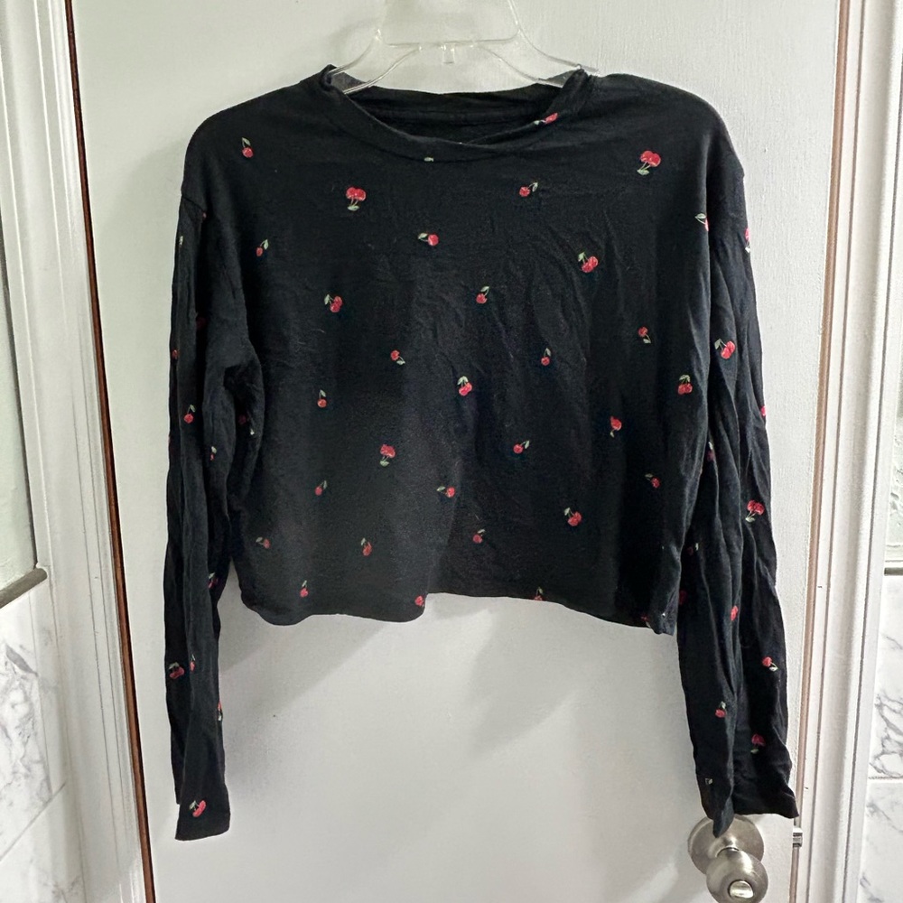 Cropped PINK cherry shirt